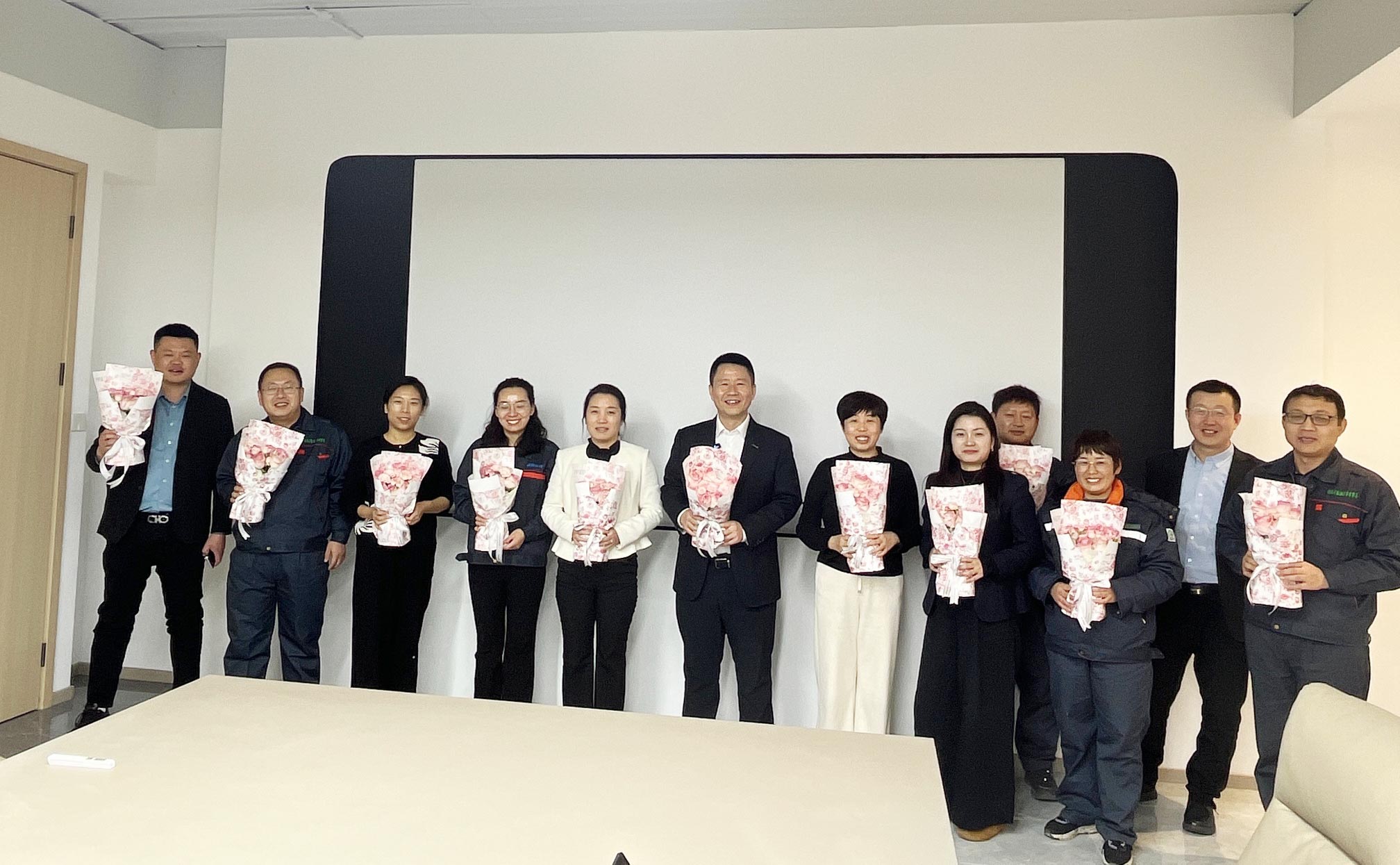 Kuntai Huan can pay tribute to every amazing woman