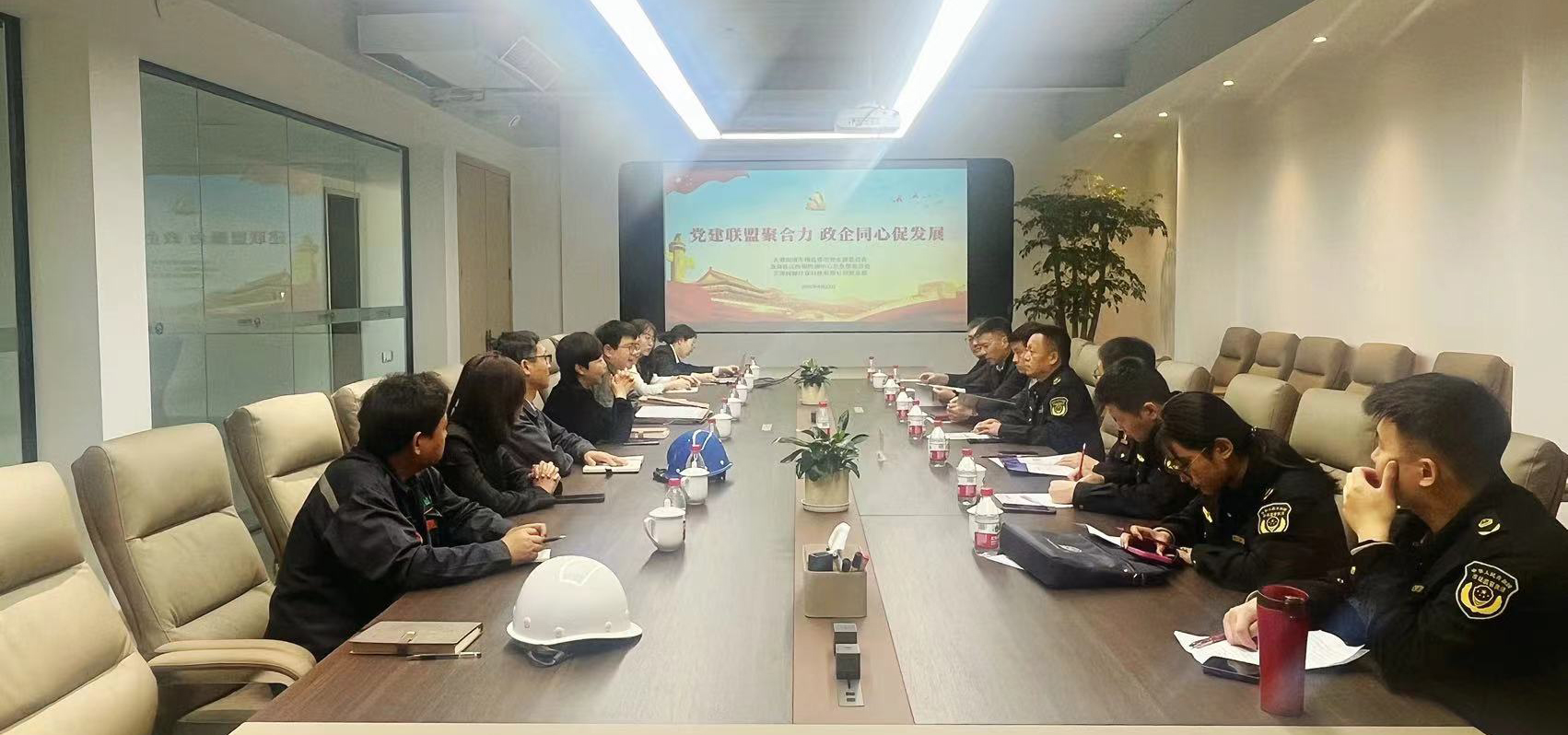 18d6c0a644f8190b571e019ff8450c7